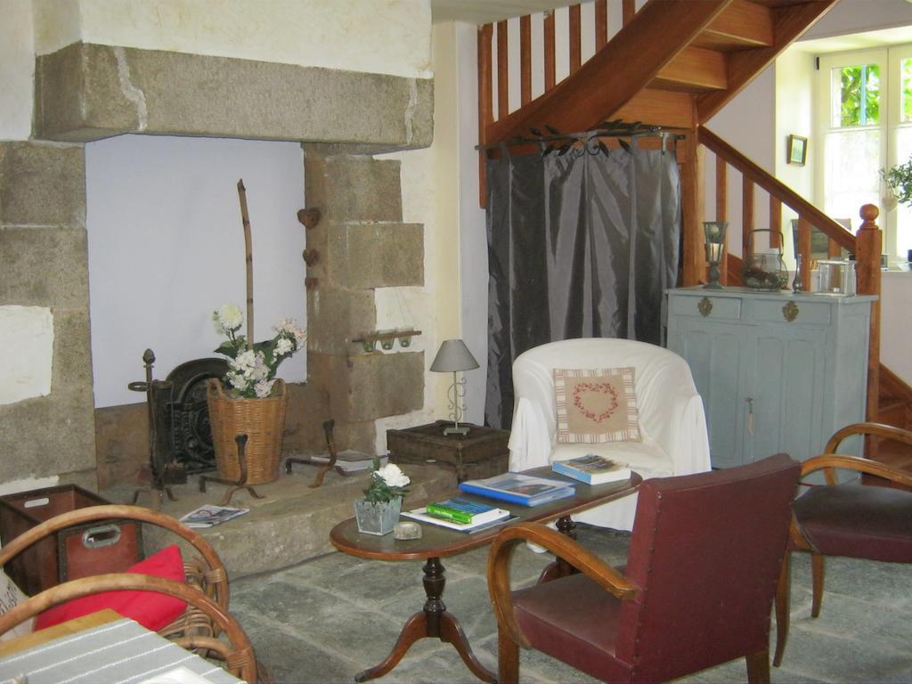 Chambres Hotes Saint Yves Pontrieux Exterior foto
